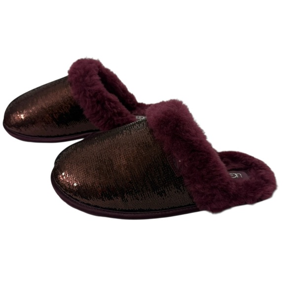 UGG Sparkle Slipper Burgundy Sequin Shearling Women’s Sz10 Like NWOT - Picture 2 of 10